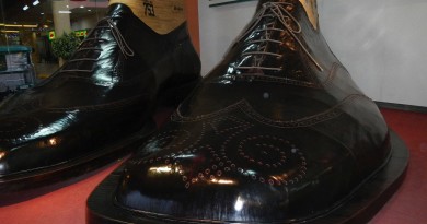 Largest Shoes in Marikina (c) Ramon FVelasquez