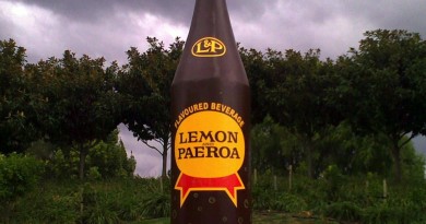 Lemon and Paeroa