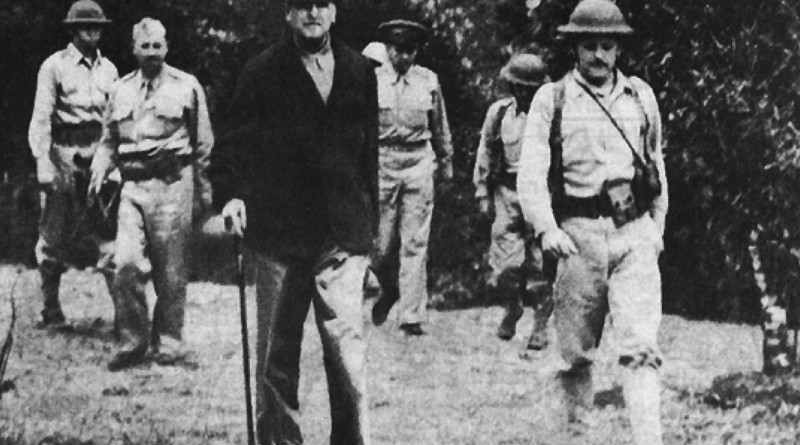 Gen Douglas McArthur in Corregidor